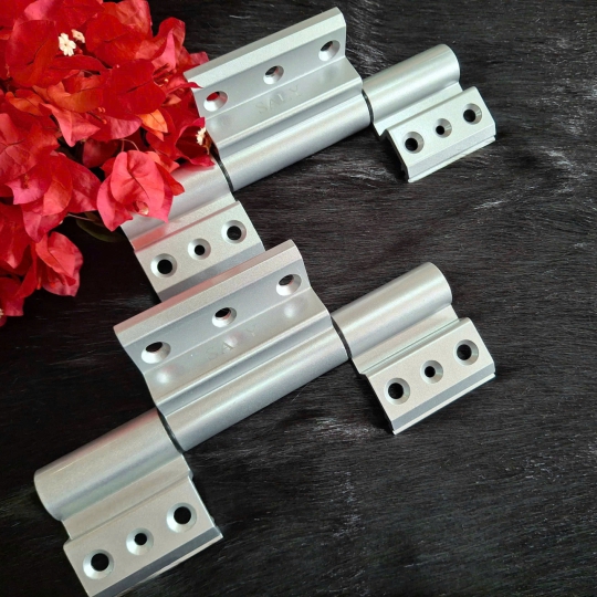 Bản lề 4D Cánh Cánh SALY (Màu Bạc)